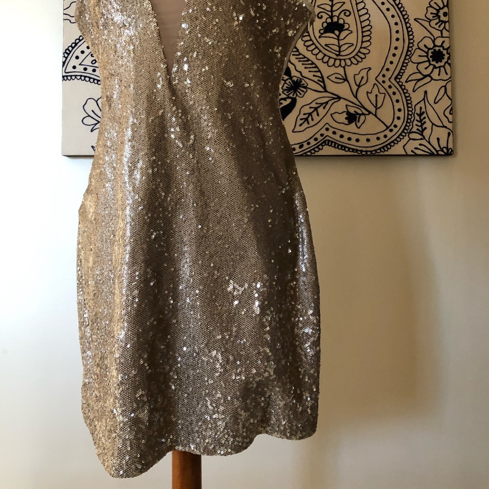 Elliatt Gold Sequin Shimmery Spaghetti Strap Dress - Picture 4 of 8